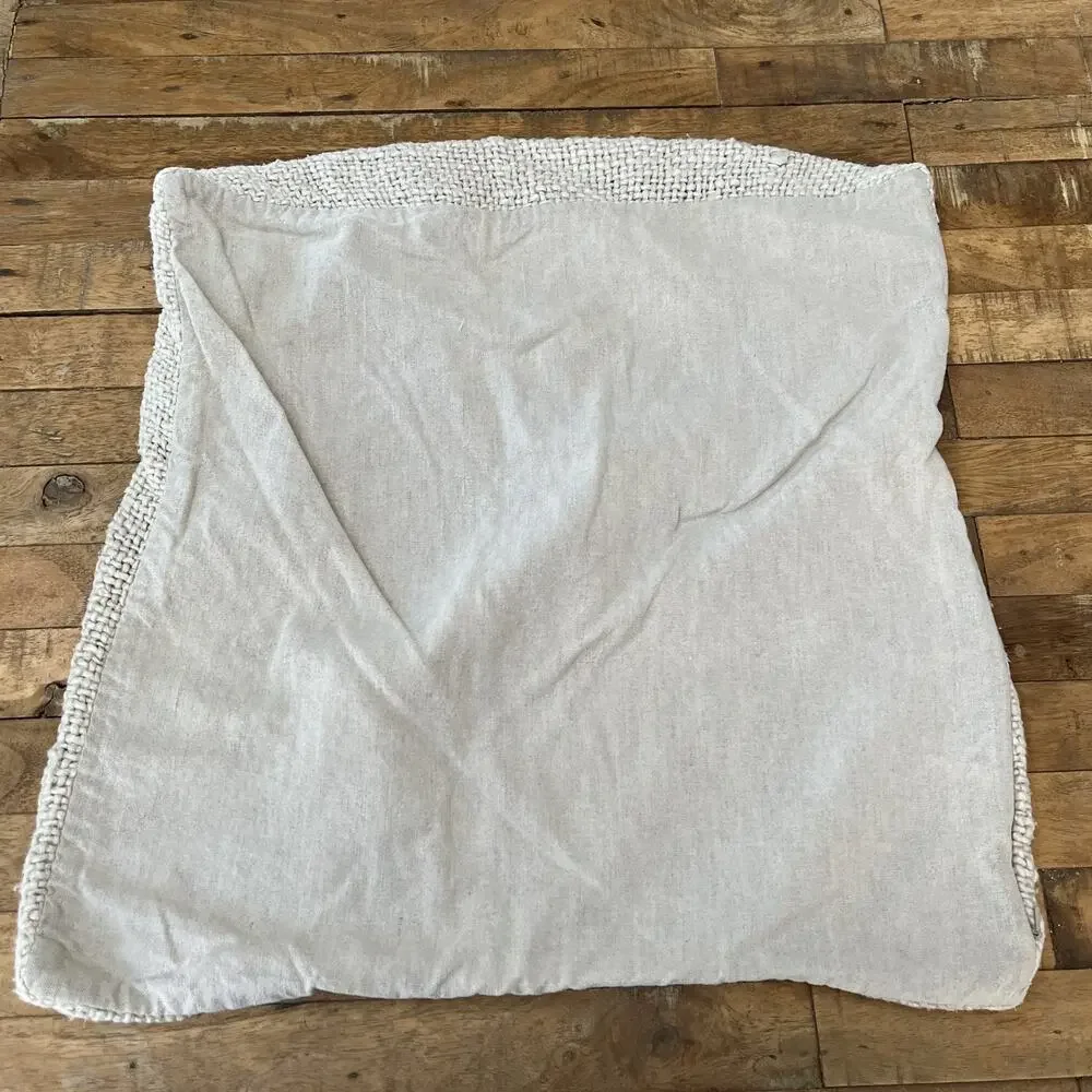 Pottery Barn Textured Woven Linen Pillow Covers Set of 2 20 in x 20 in